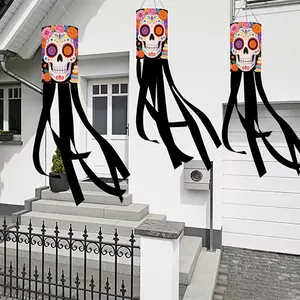 Vue détaillée de la manche à air mexicaine Jour des Morts avec crâne coloré