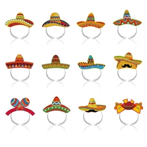 Detailansicht von 12 mexikanischen Party-Stirnbändern mit Sombreros und Maracas.