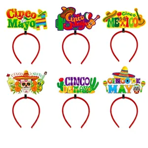 Detailansicht von sechs bunten Cinco de Mayo Stirnbändern für festliche Dekorationen.