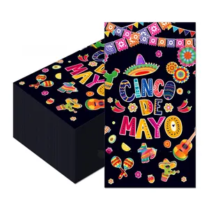 Detailweergave van de Cinco de Mayo servetten met kleurrijke Mexicaanse patronen