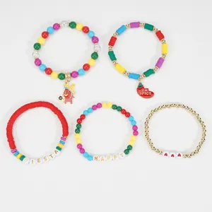 Buntes Cinco de Mayo Perlenarmband-Set mit Chili-Anhängern und Fiesta-Schriftzug