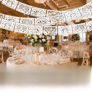 Bannière Papel Picado blanche décorative pour mariage élégant et fêtes d'intérieur festives