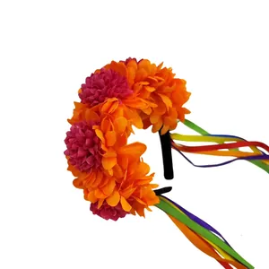 Seitenansicht eines lebhaften Ringelblumen-Haarreifs mit bunten Blumen und farbigen Satinbändern