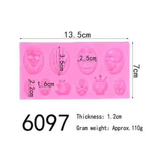Dimensiones detalladas del molde de silicona de calavera de Halloween rosa para dulces