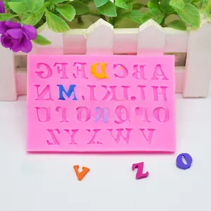 Roze siliconen alfabet lettervorm voor DIY fondant en chocolade taart decoratie
