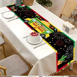 Levendige tafelrunner in Mexicaans feestthema met tacotruck en feestelijk vuurwerk