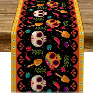 Camino de mesa mexicano Día de los Muertos con calaveras de azúcar y flores detalles impresos