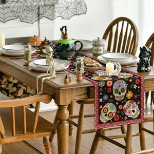 Chemin de table Jour des Morts mexicain avec motif crâne en sucre et fleurs sur lin