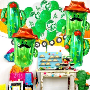 Détail du kit de ballons de fête cactus avec décorations festives de fête mexicaine