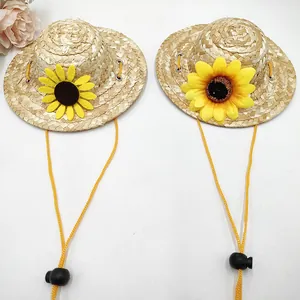 Mini-Strohhüte für Haustiere mit Sonnenblumen und verstellbaren Kinnriemen für Feste.