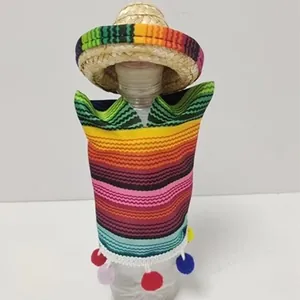 Set decorativo mini sombrero messicano e poncho a righe colorate per bottiglie