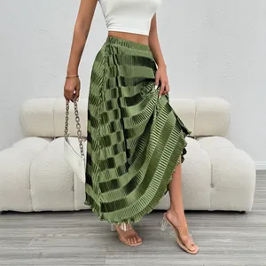 Jupe longue plissée élégante à taille haute vert avocat avec ceinture élastiquée