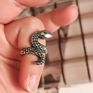 Punk Stainless Steel Snake Ring For Men Women Vintage Gothic Animal Shaped Polished Jewelry Textured Scale Wrap Finger Ring