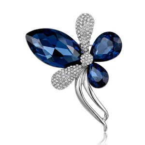 Elegant Alloy Butterfly Brooch Pin Shimmering Crystal Rhinestone Flower Corsage Jewelry For Women Wedding Party Accessories