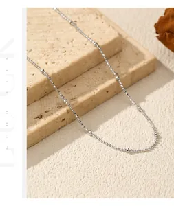 Detaillierte Ansicht einer eleganten S925 Sterling Silber Kugelkette für Damen