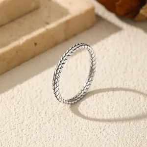 Elegant vintage S925 sterling silver stacking ring with wheat ear pattern for women