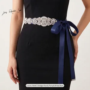 Handmade Rhinestone Artificial Pearl Bridal Sash Belt For Wedding Dress Luxurious Floral Pattern Sash For Women Formal Party Accessories