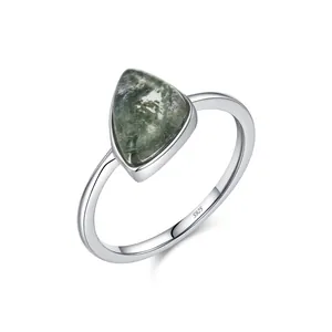 Anello in argento S925 con pietra triangolare in finta agata muschiata, stile retrò.