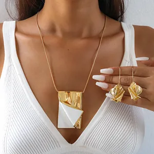 Vintage Alloy Gold Plated Flip Book Pendant Necklace White Enamel Minimalist Art Design Jewelry For Women Daily Gift