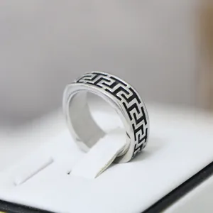 Vintage Stainless Steel Greek Key Meander Pattern Ring For Men Women Black Enamel Geometric Band Ring Fashion Punk Jewelry