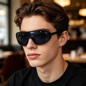 Lunettes De Soleil Sport Shield Monture Verres En PC Protection UV400 Cyclisme Enveloppantes Mode Futuriste Homme Femme