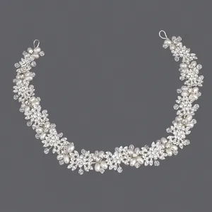 Serre-tête de mariée élégant fait main avec perles et cristaux brillants pour mariage.