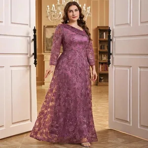 Robe de soirée élégante grande taille violette avec broderie de paillettes et couches de tulle