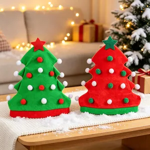 Chapeaux de sapin de Noël rouges et verts avec pompons festifs pour les fêtes