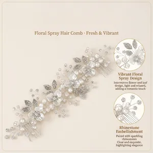 Vue détaillée d'un peigne à cheveux de mariée avec perles élégantes et strass floraux