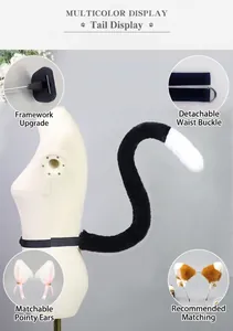 Gedetailleerd overzicht van handgemaakte pluchen kattenstaart met afneembare gesp