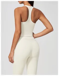 Vue arrière d'un débardeur de sport yoga dos nageur crème en tissu brossé doux