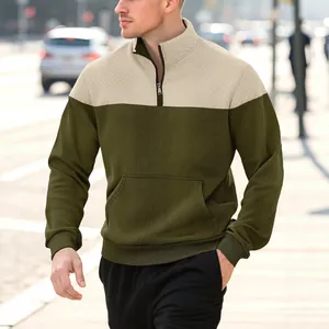 Sweat-shirt décontracté pour homme avec texture gaufrée et empiècement matelassé