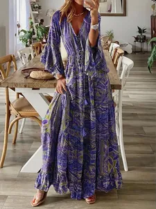 Vestido largo bohemio con estampado de cachemira, mangas acampanadas y escote en V