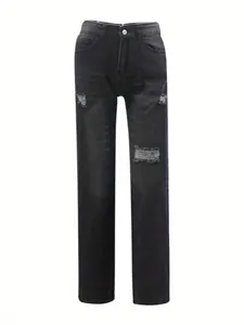 Jean large noir délavé et vieilli pour femme sur un fond blanc propre et professionnel