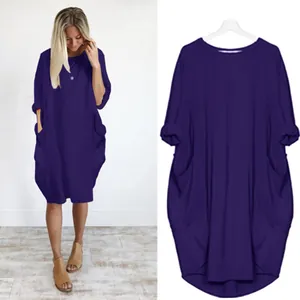 Robe violette décontractée et ample de grande taille avec poches latérales et manches