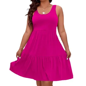 Robe midi sans manches fuchsia grande taille avec jupe à volants