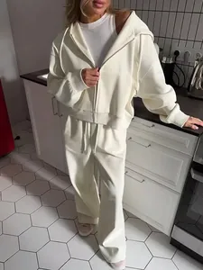 Ensemble de survêtement à capuche deux pièces pour femme avec sweat zippé et pantalon large