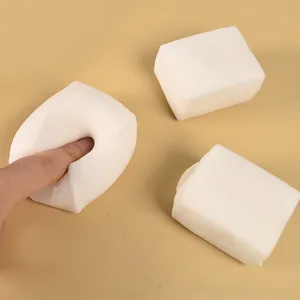 Realistisches weißes Tofu-Antistress-Squishy-Spielzeug-Set mit Slow-Rebound-Effekt