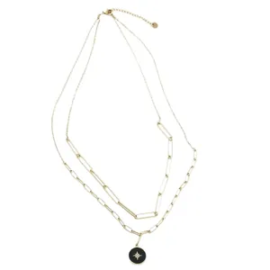 Collar doble dorado minimalista con colgante de estrella en esmalte negro para mujer