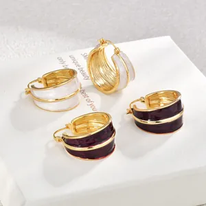 Orecchini Huggie a Cerchio in Rame Stile Retrò di Hong Kong Placcati in Oro Smalto a Goccia Gioielli Eleganti Autunno Inverno da Donna
