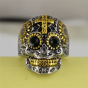 Bague Crâne en Acier Titane Vintage Punk pour Hommes Femmes Gothique Croix Sculpté Strass Oeil Bague Rétro Biker Bijoux STR312