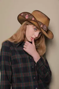 Embroidered straw cowboy hat with floral details for women sun protection
