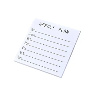 Weiße Wochenplaner-Haftnotizen für die Schreibtischorganisation und Planung.