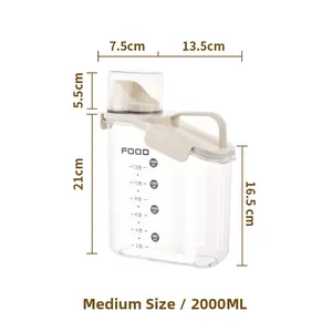 Detail showing 2000ML pet food container dimensions and capacity measurement markings clearly