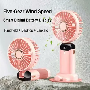 Draagbare roze handventilator met digitaal batterijdisplay en opvouwbaar ontwerp