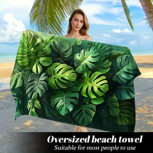 Stampa a foglie di Monstera su telo mare in microfibra oversize per le vacanze estive