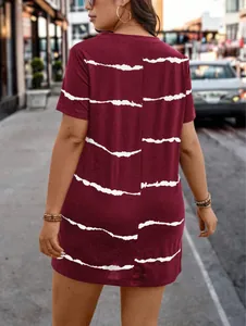 Detailed back view of a casual burgundy short-sleeved dress with white horizontal stripes