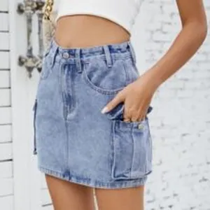 Mini-jupe en jean bleu à taille haute avec poches cargo utilitaires pour femmes chic