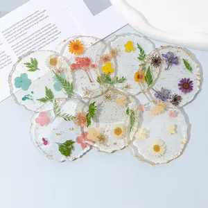 Dessous de Verre en Résine Transparente Avec Vraies Fleurs Séchées Et Feuille d'Or Bord Irrégulier Tapis de Coupe Floral Thermorésistant