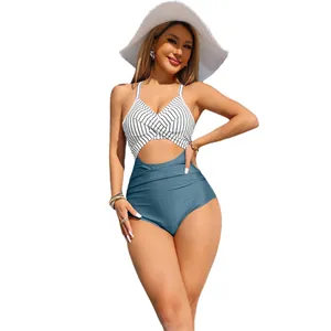 Maillot de bain une pièce sexy pour femmes avec rayures et découpe croisée en bleu